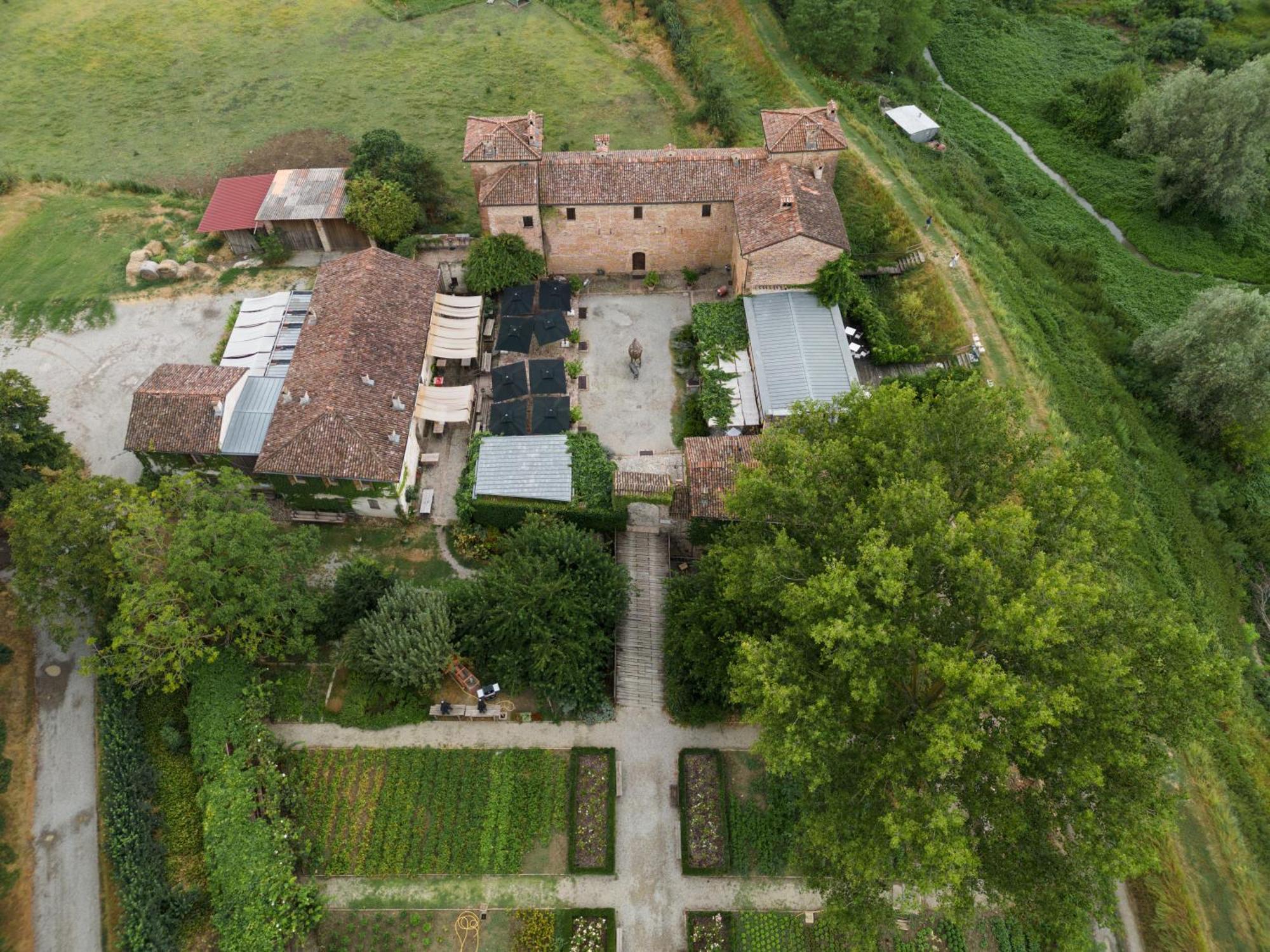 Polesine Parmense Antica Corte Pallavicina Relais المظهر الخارجي الصورة
