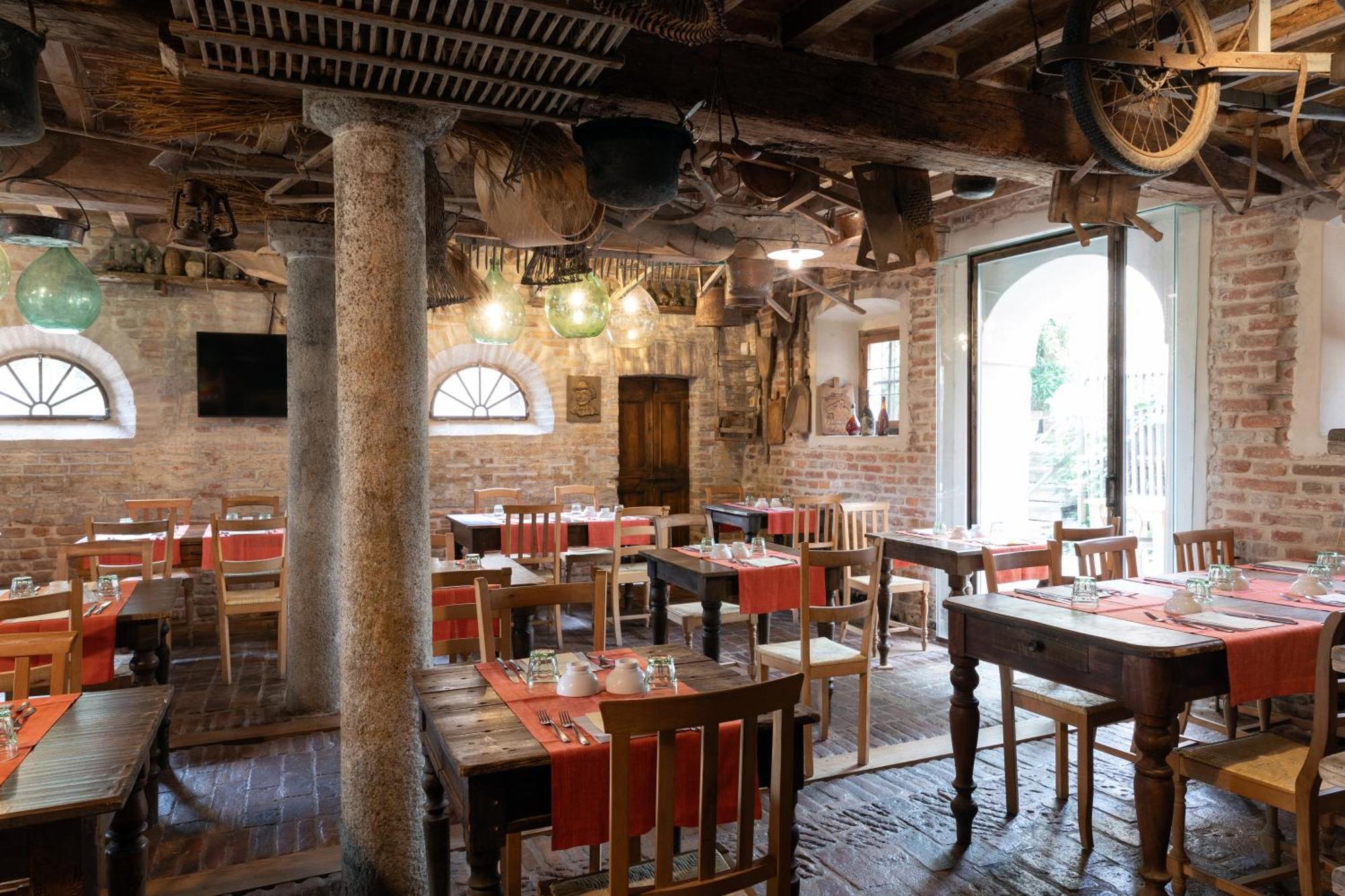 Polesine Parmense Antica Corte Pallavicina Relais المظهر الخارجي الصورة